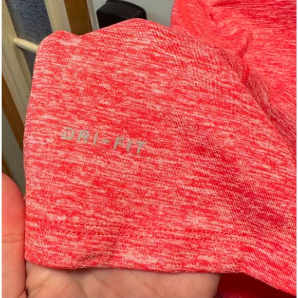 Women’s‎ Nike Pink Dri-Fit 1/4 Zip Pullover Sweatshirt Size Small - Picture 5 of 5